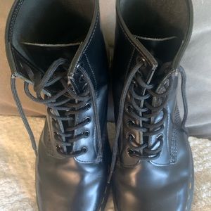 Dr. Martens black boot men shoes sz 9